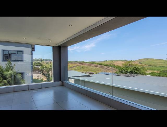 4 BEDROOM HOUSE FOR SALE IN PALM LAKES ESTATE